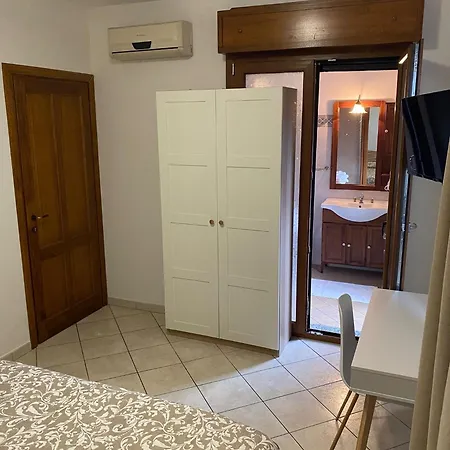 Ramses Bed & Breakfast 3*