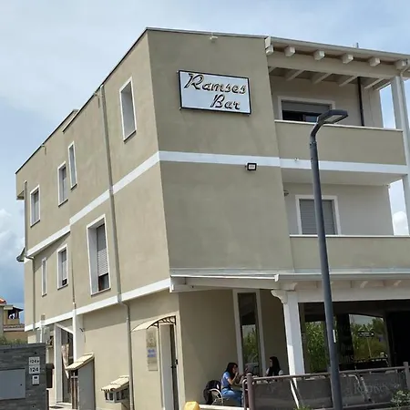 Alojamento de Acomodação e Pequeno-almoço Ramses Uta